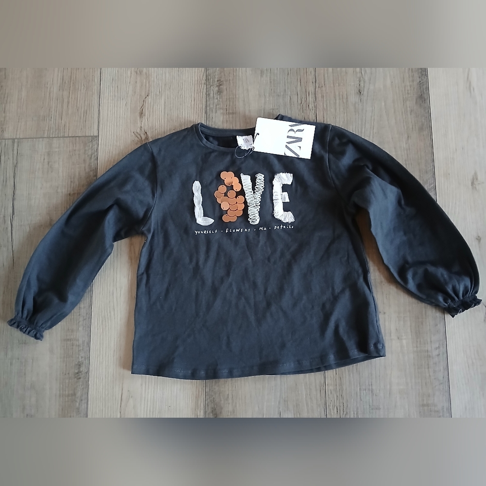 NWT Zara Kids "Love" top. Size 6